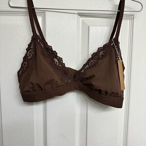 SKIMS Elegant Brown Lace Bralette